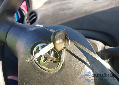 2010 Toyota Yaris из США, поврежденный, VIN JTDBT4K34A4073333